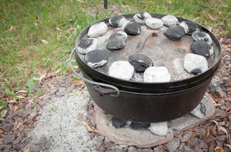 Lodge Camp Dutch Oven – LumberJac