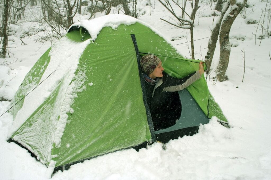 How To Insulate A Tent For Winter Camping 4 Tent in the snow