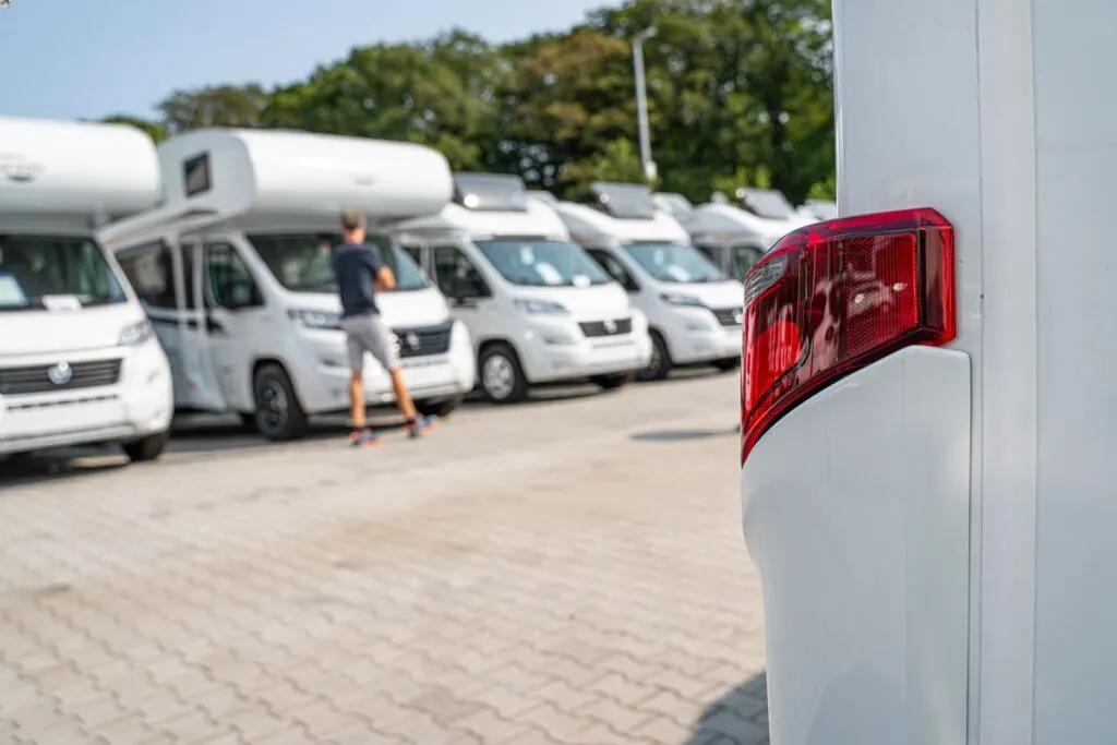 Renting an RV 101: A Beginner's Guide to the Best RV Rental Options 2 Renting an RV