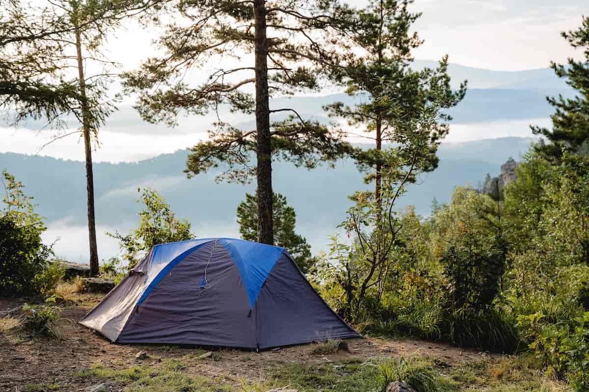 Nantahala National Forest Camping Guide 4 A tent campsite on a foggy morning in the mountains.