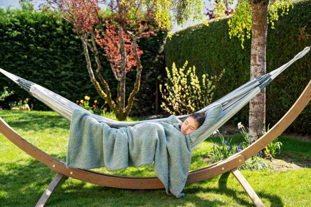 How to Sleep in a Hammock 4 Steps for a Restful Night's Sleep Beyond