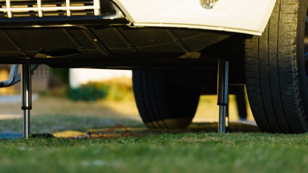 Mastering Mobility: A Comprehensive Guide on How to Level an RV 3 RV Leveling