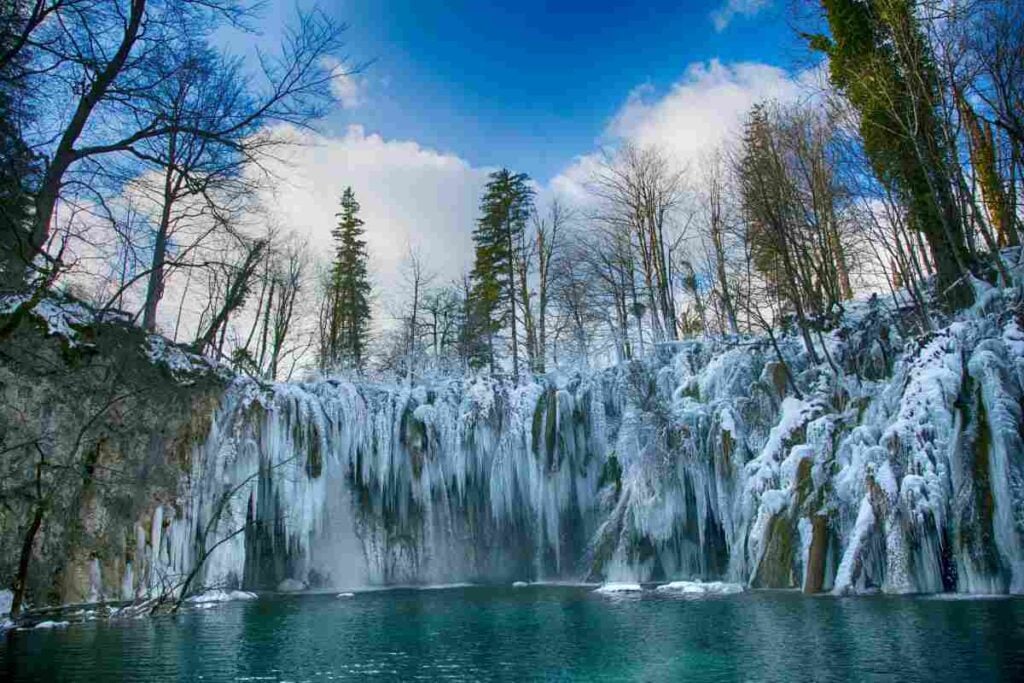 A Guide to Acadia National Park Winter Camping and Recreation 1 Acadia National Park Winter
