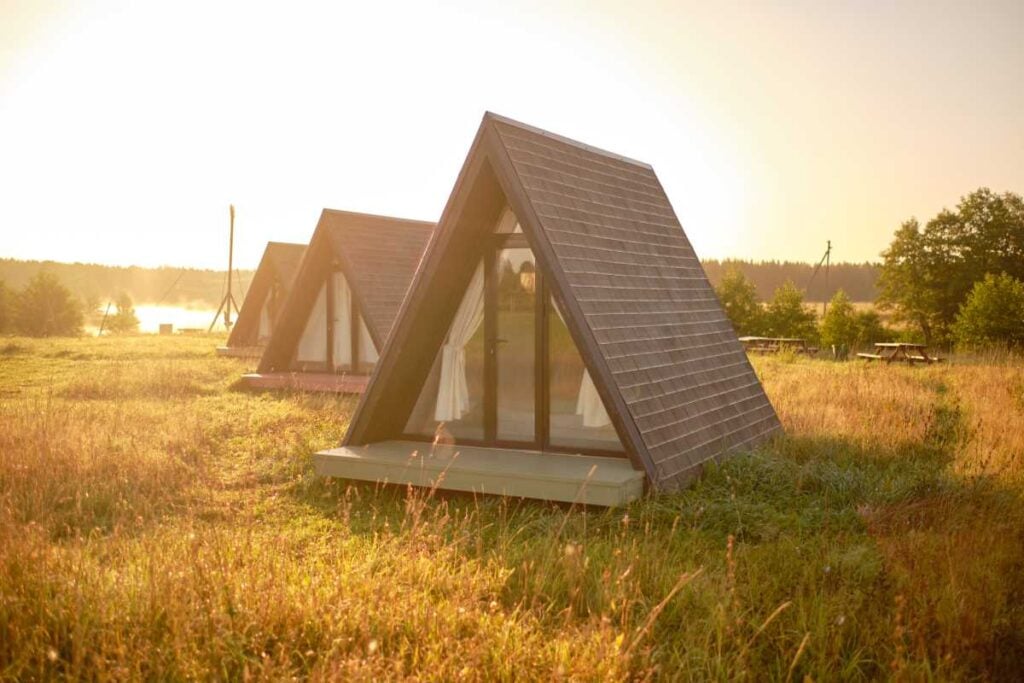 Glamping in Oklahoma: Top 11 Destinations for Every Season 1 Glamping in Oklahoma