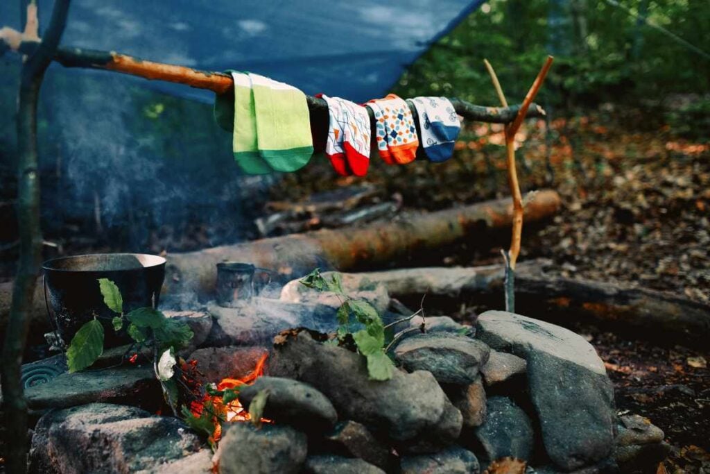 How to Dry Wet Clothes Fast While Camping 1 How to dry wet clothes fast