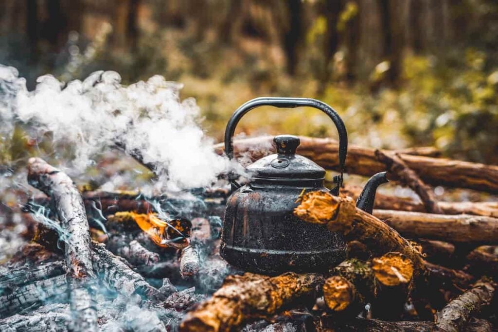 Skills for a Safe and Exciting Bushcraft Winter Camping Trip 5 bushcraft winter camping
