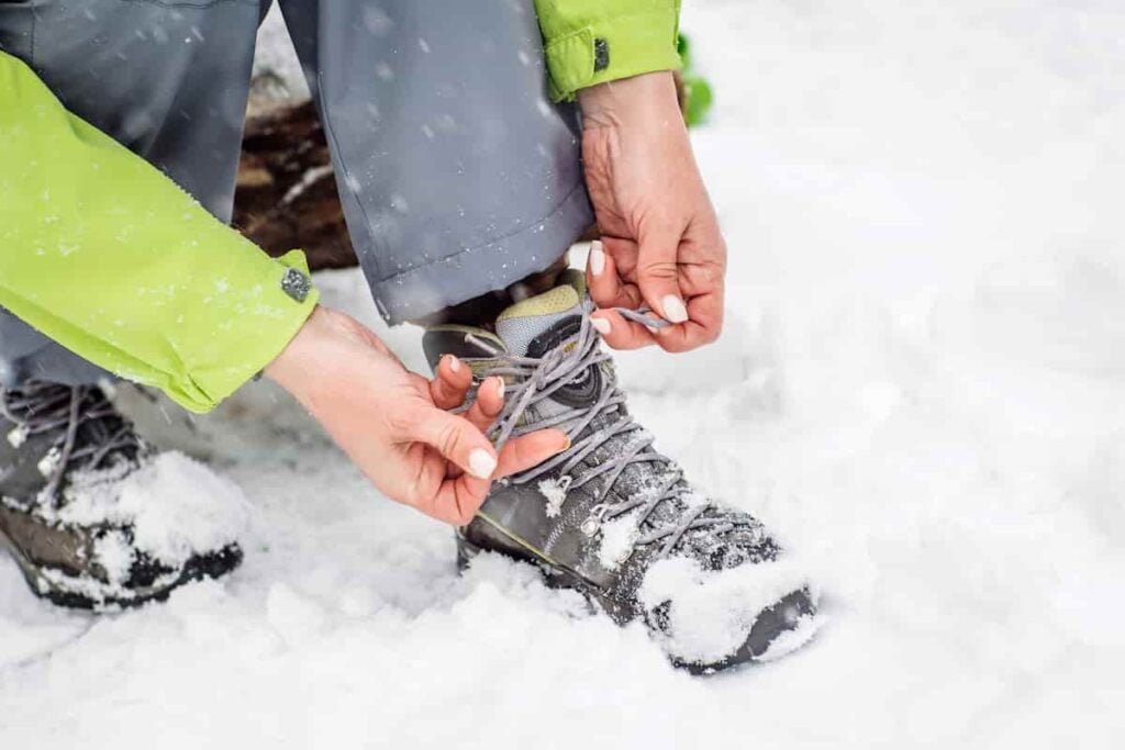 Skills for a Safe and Exciting Bushcraft Winter Camping Trip 7 bushcraft winter camping
